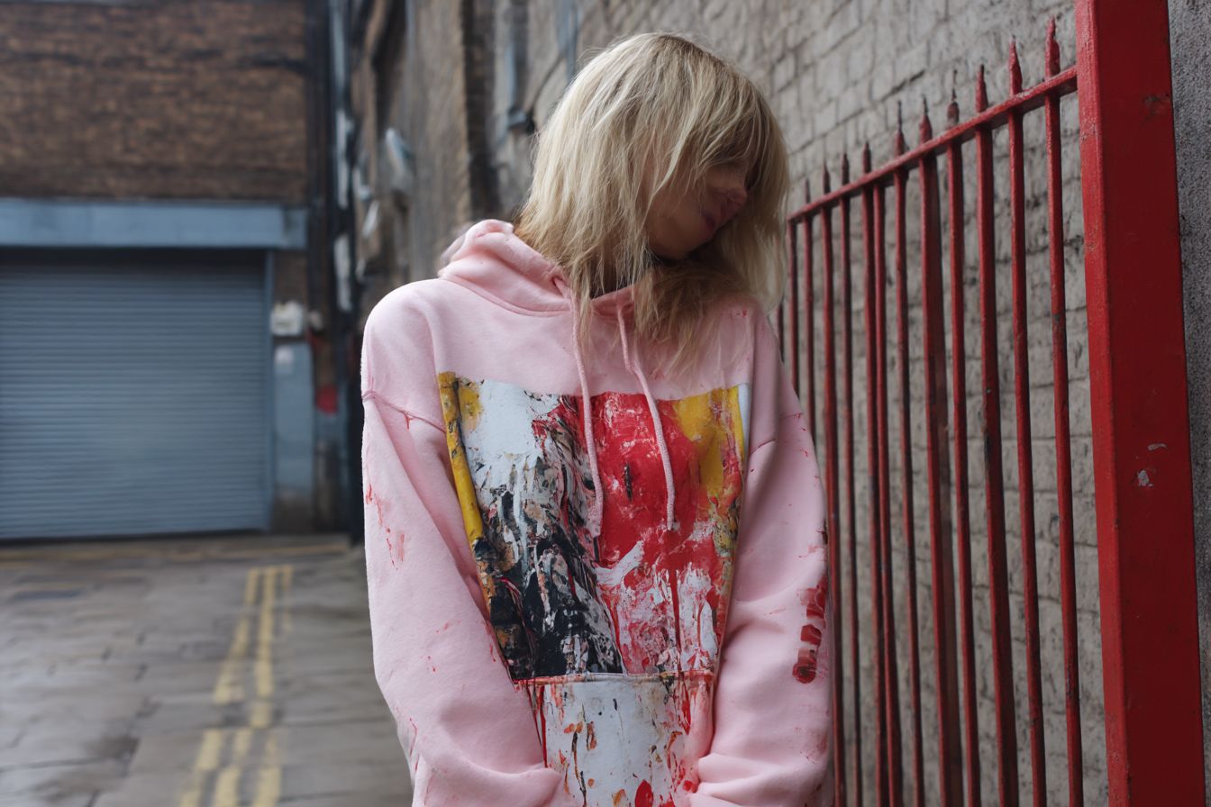 Hoodies_Under_30_That_Elevate_Rather_Than_Demote.womens_fashi_e0b5710f-ea72-4fd8-8313-90e3901b5ea7_0