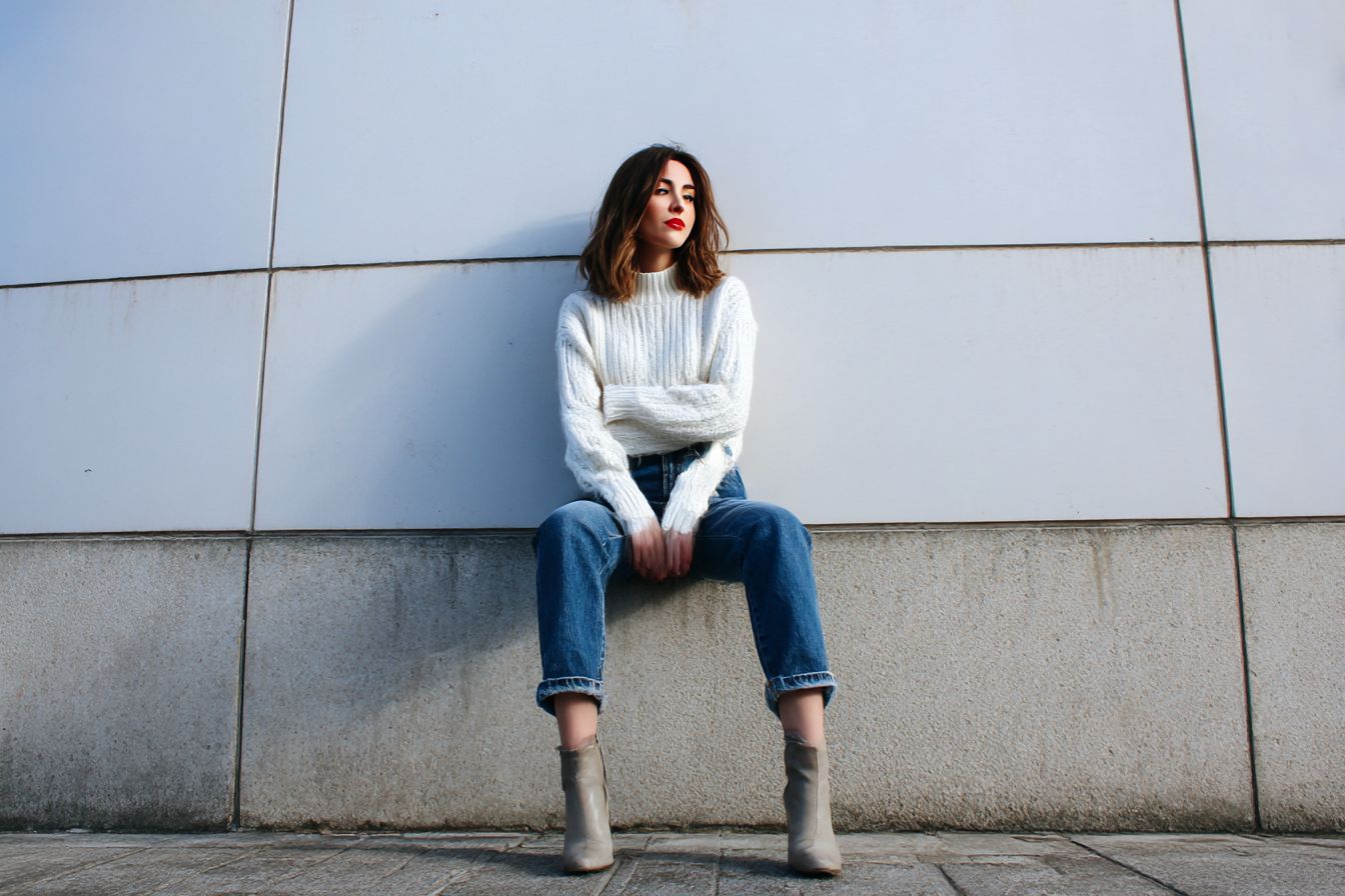 Straight_Leg_Jeans_Under_30_The_Modern_Essential.womens_fashi_206477ff-09a0-47f6-ad08-95faebf6d4c6_0