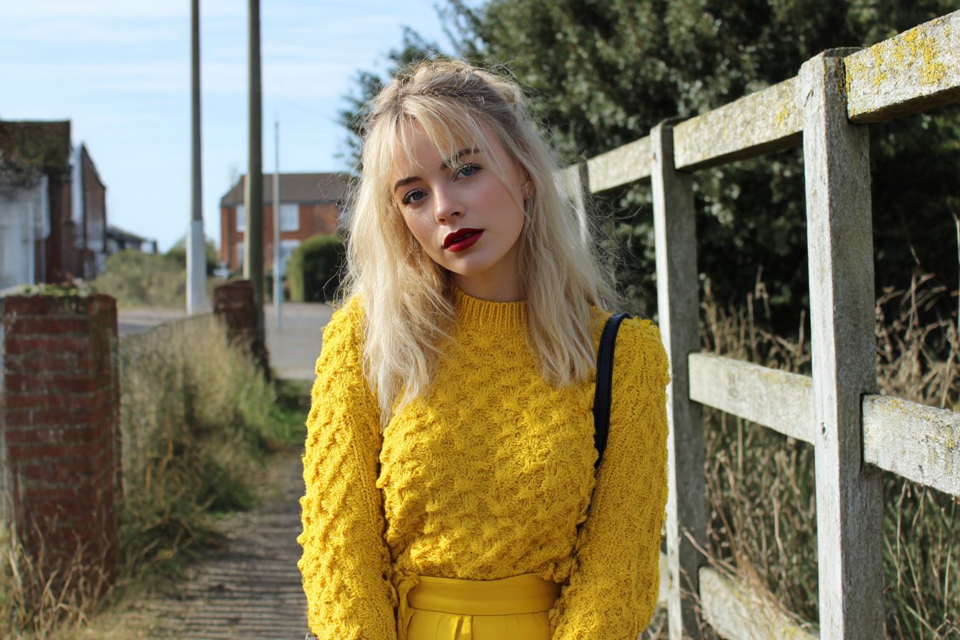 Textured_Knit_Tops_Under_30_Interest_Without_Trying_Too_Hard._360b0503-cda7-4322-8dbc-3cc4de992e9d_0