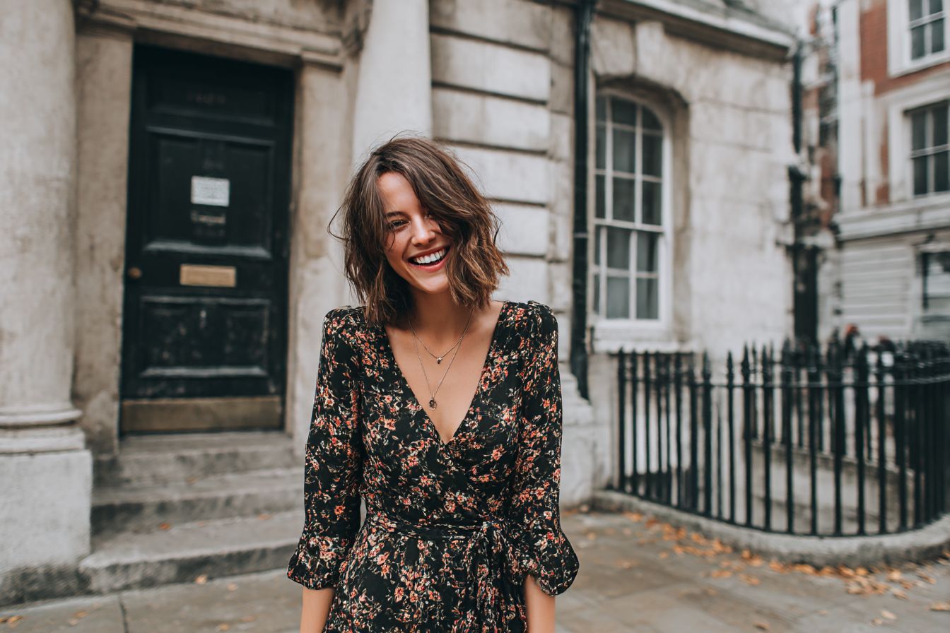 Wrap_Dresses_Under_30_That_Actually_Stay_Wrapped_--chaos_10_-_3720e750-6dee-46b4-a674-587f9441e274_1